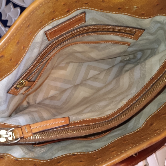 BEAUTIFUL! DOONEY & BOURKE OSTRICH EMBOSSED SHOULDER BAG - Picture 4 of 8